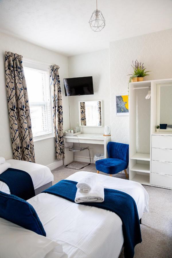 Kingsway Guesthouse - A Selection Of Single, Double And Family Rooms In A Central Location Scarborough Exterior photo